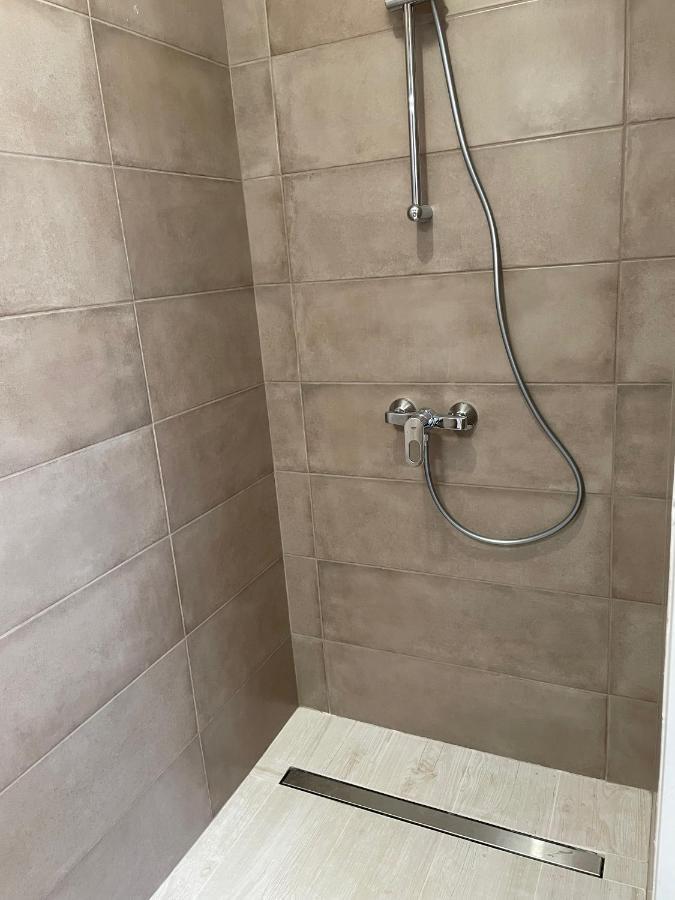 Maison Fleurs De Lys, Climatisee, Wifi Et Parking Privee Gratuit, Lave-Linge, Vernon Giverny Εξωτερικό φωτογραφία